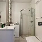 Cozy Szaserow 바르샤바