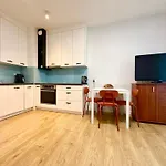 아파트 Cozy Szaserow *