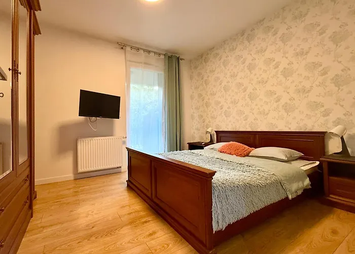 Cozy Szaserow Warsaw